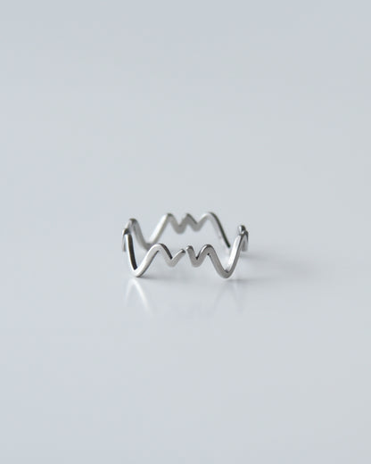 Wave line ring