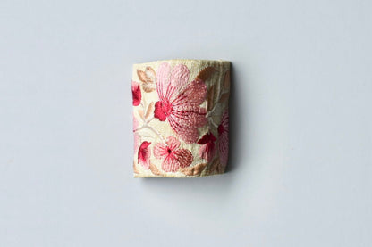 hair accessory 320