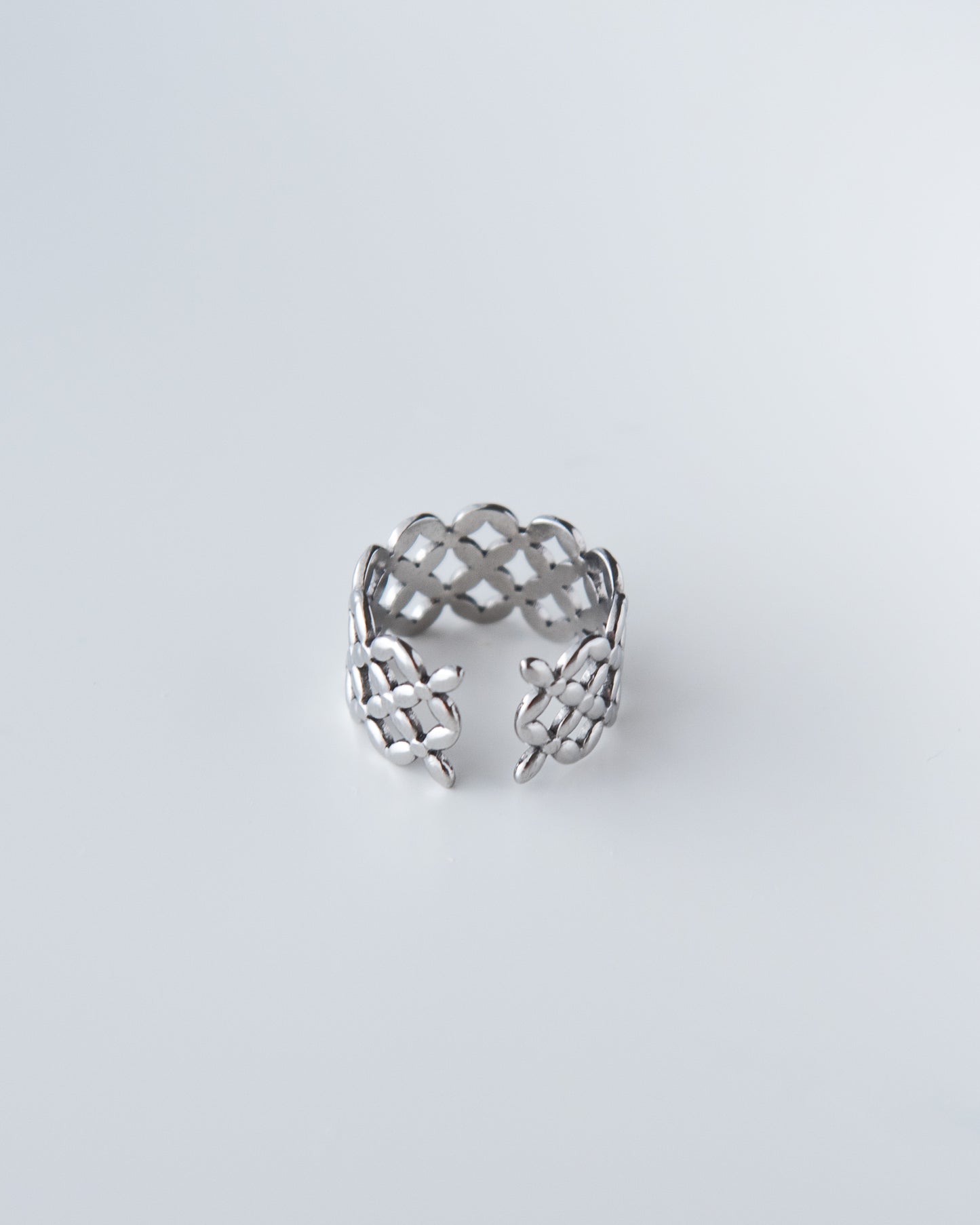 Mesh pattern ring