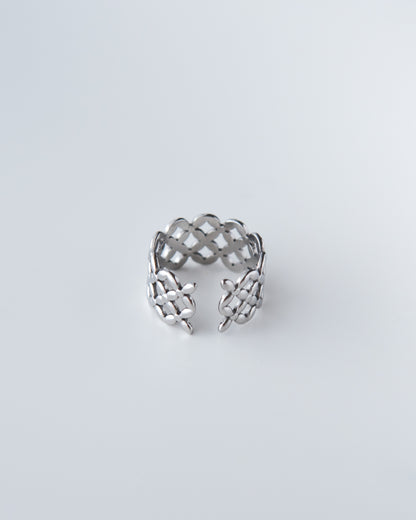 Mesh pattern ring